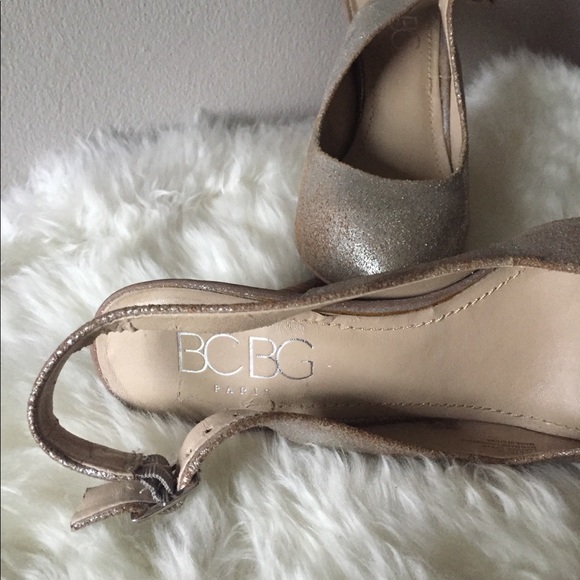 BCBG metallic sling backs - Picture 4 of 4